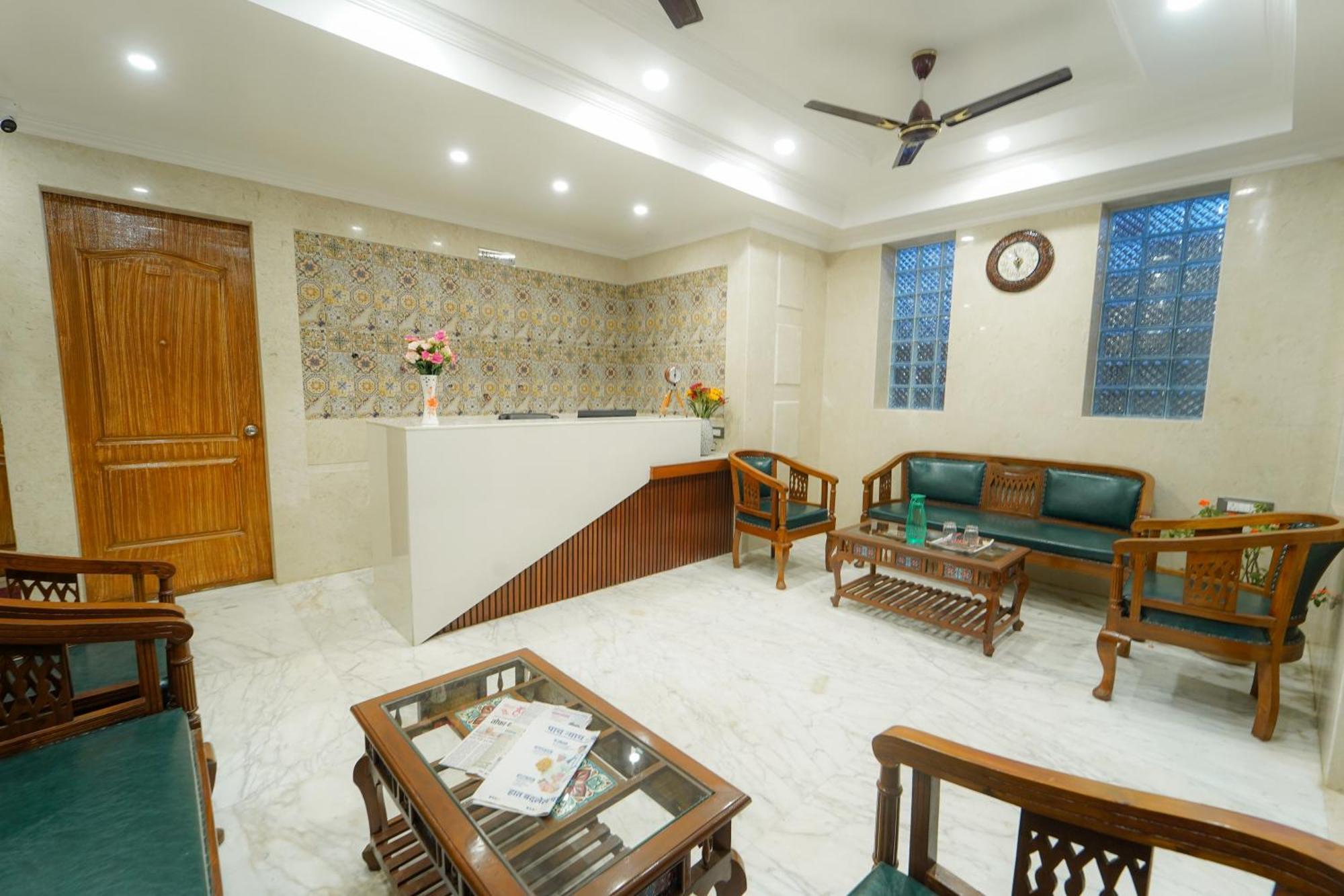 Hotel Bright Star Mahābaleshwar Kültér fotó