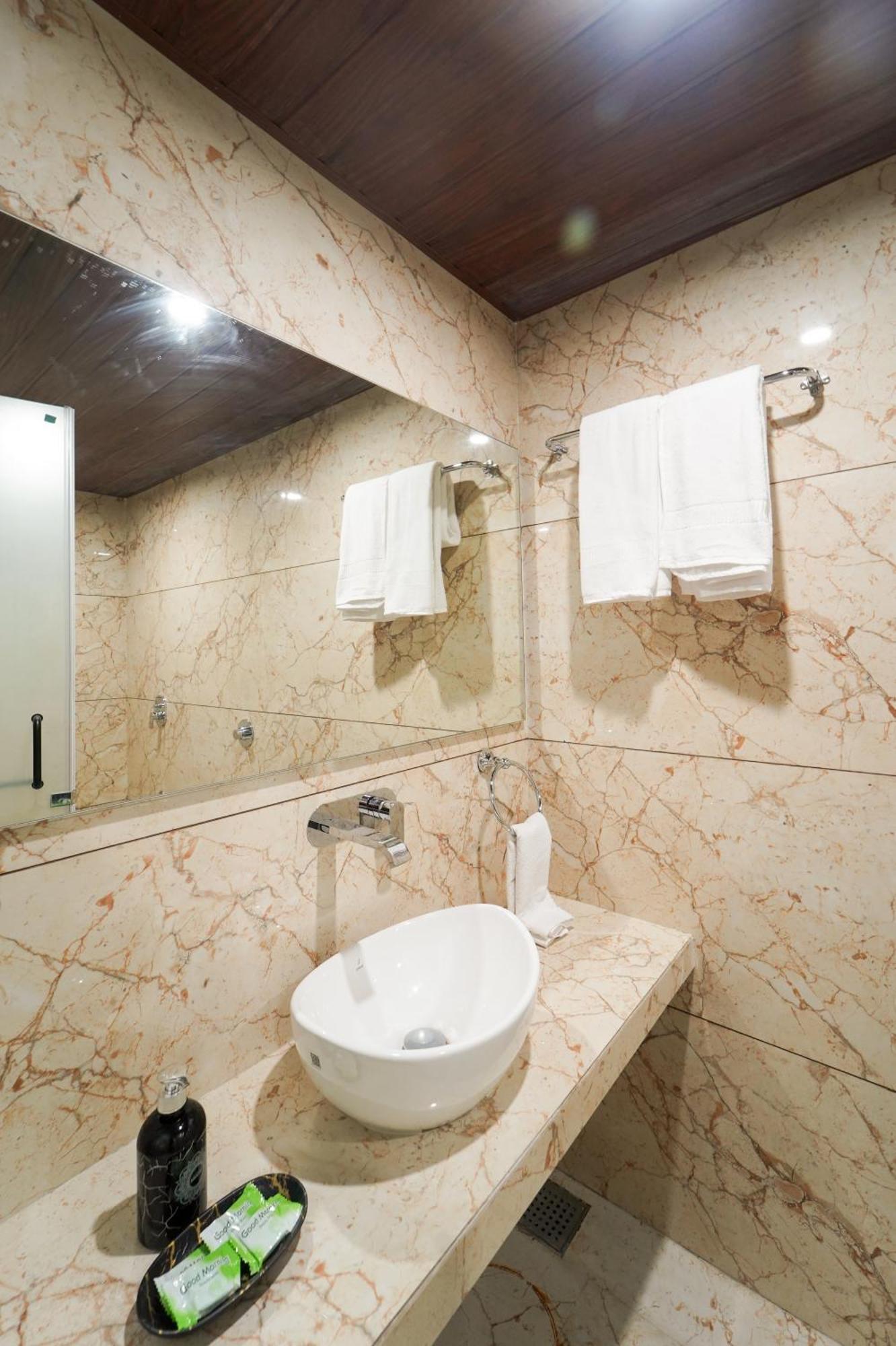 Hotel Bright Star Mahābaleshwar Kültér fotó