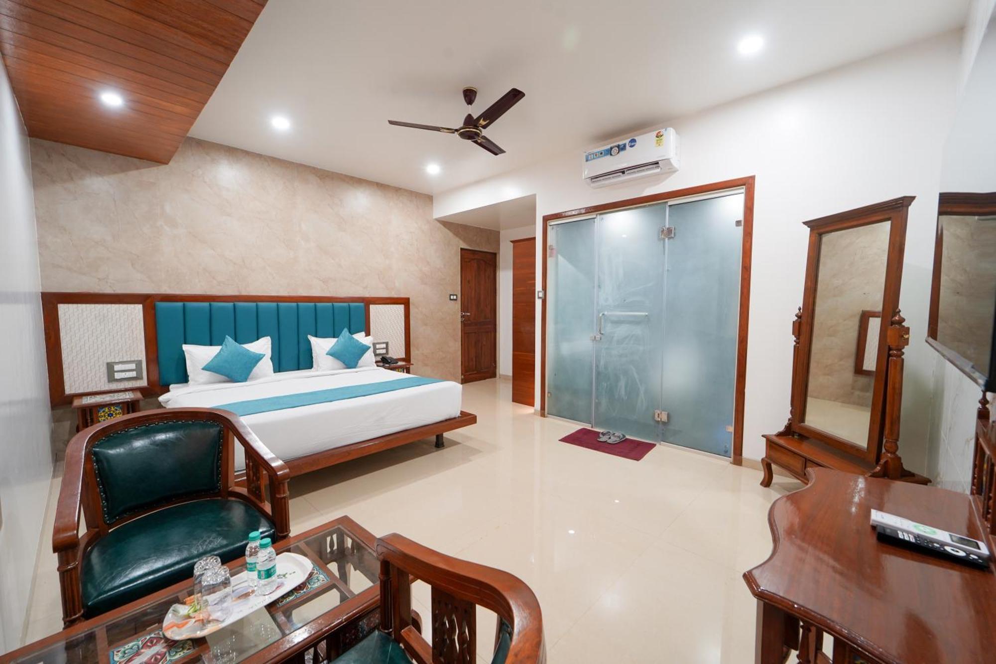 Hotel Bright Star Mahābaleshwar Kültér fotó