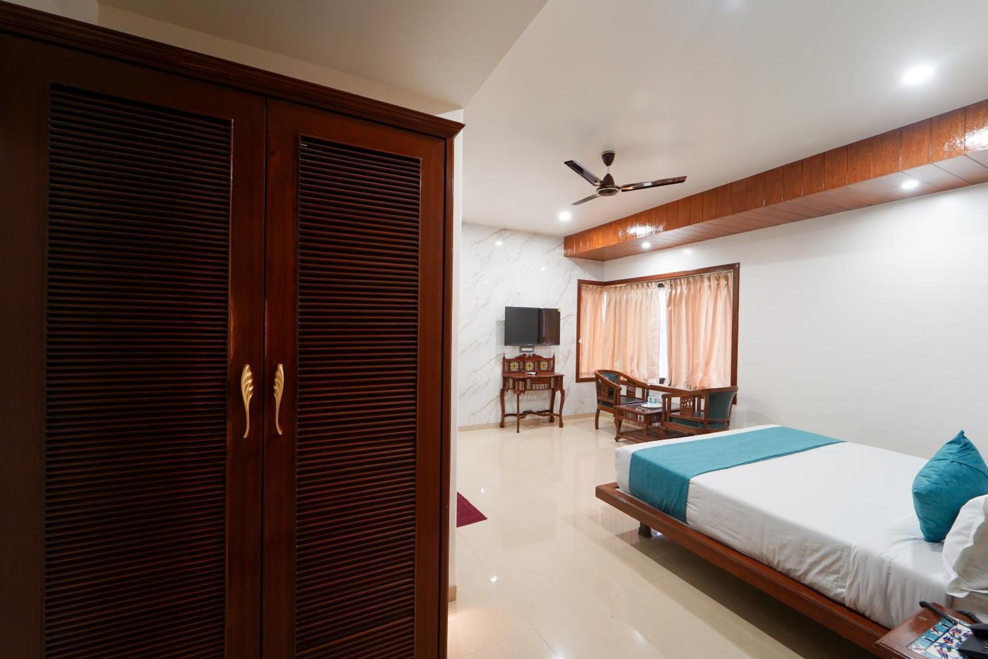 Hotel Bright Star Mahābaleshwar Kültér fotó