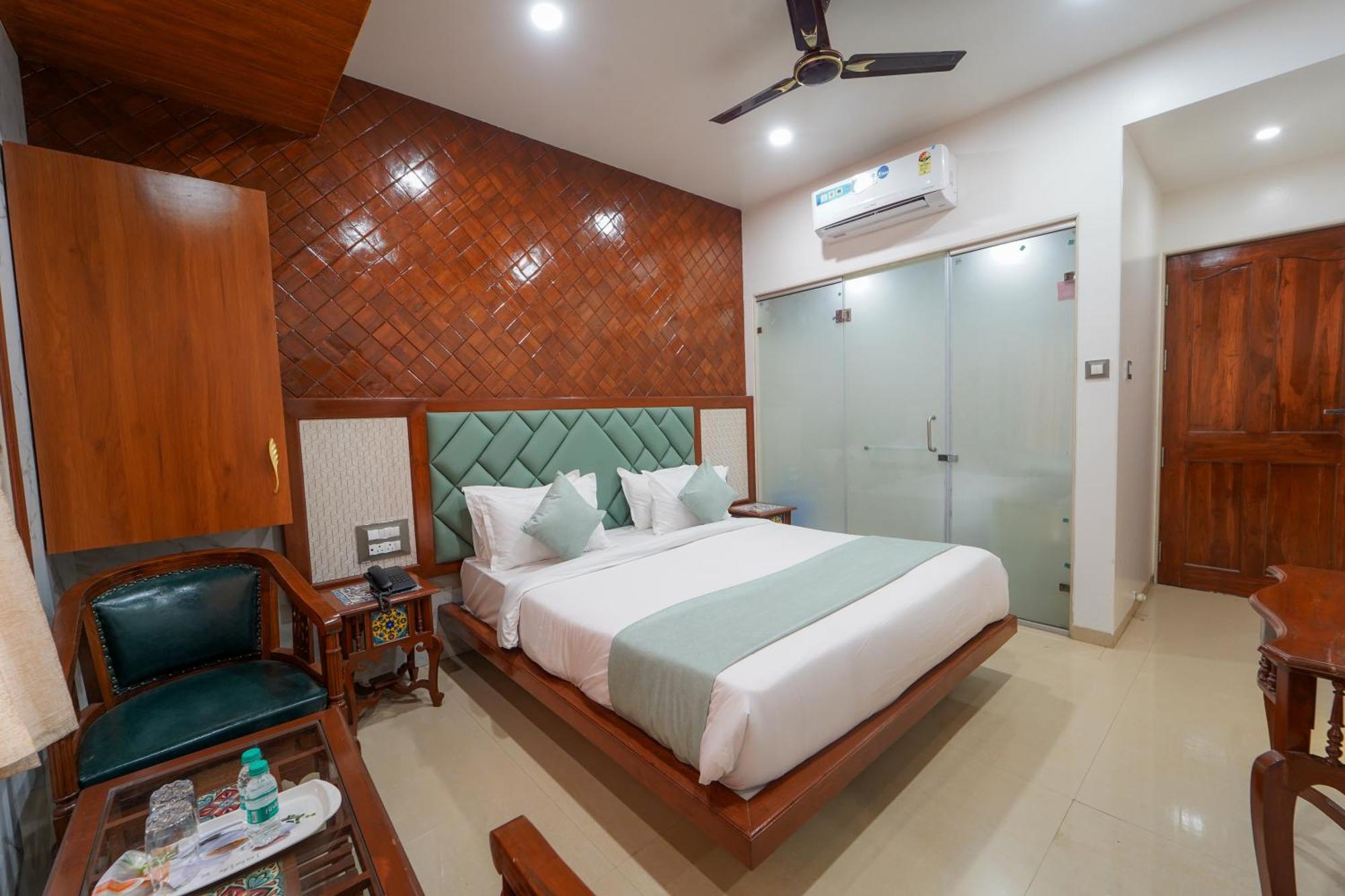 Hotel Bright Star Mahābaleshwar Kültér fotó