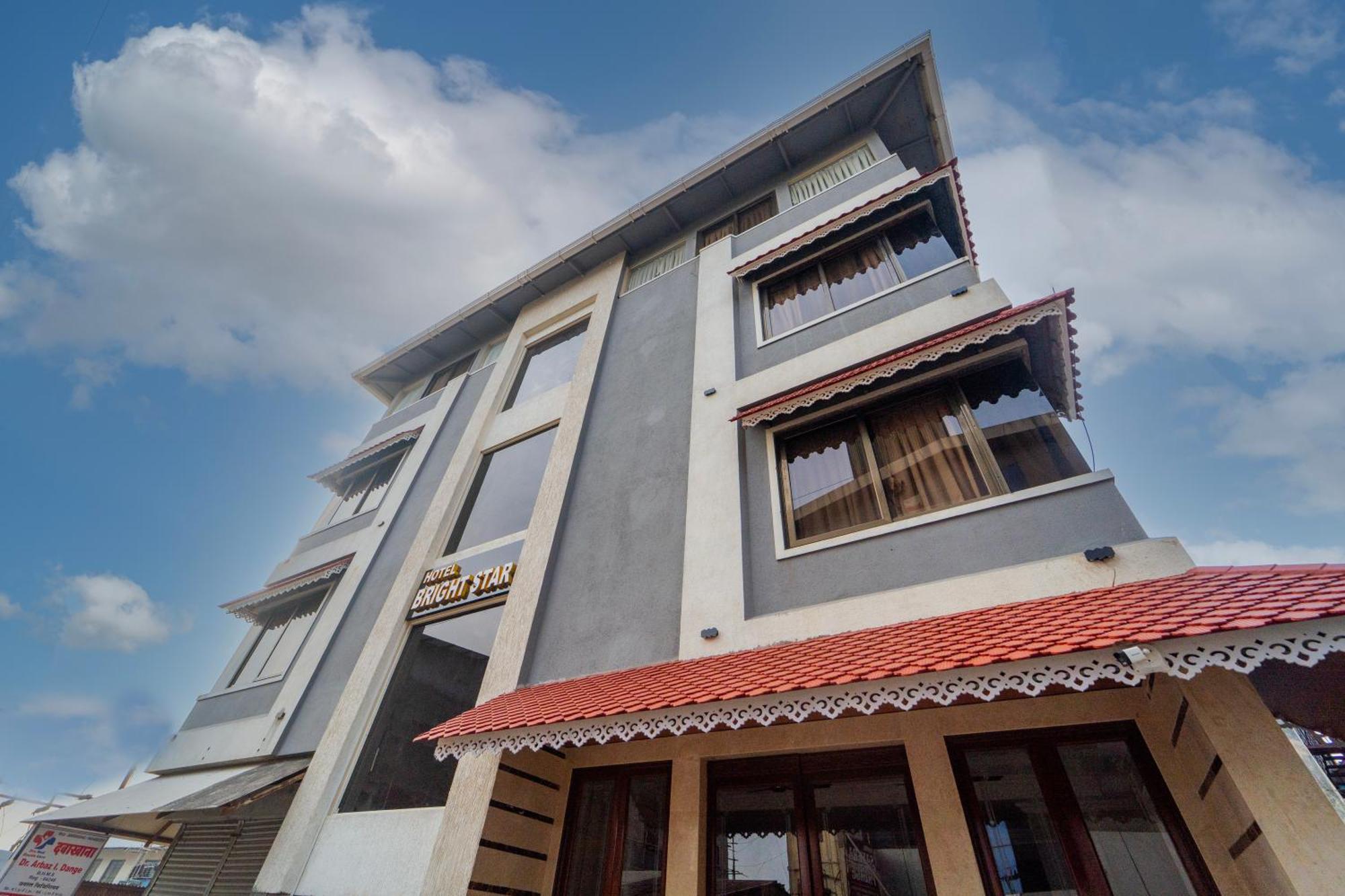 Hotel Bright Star Mahābaleshwar Kültér fotó